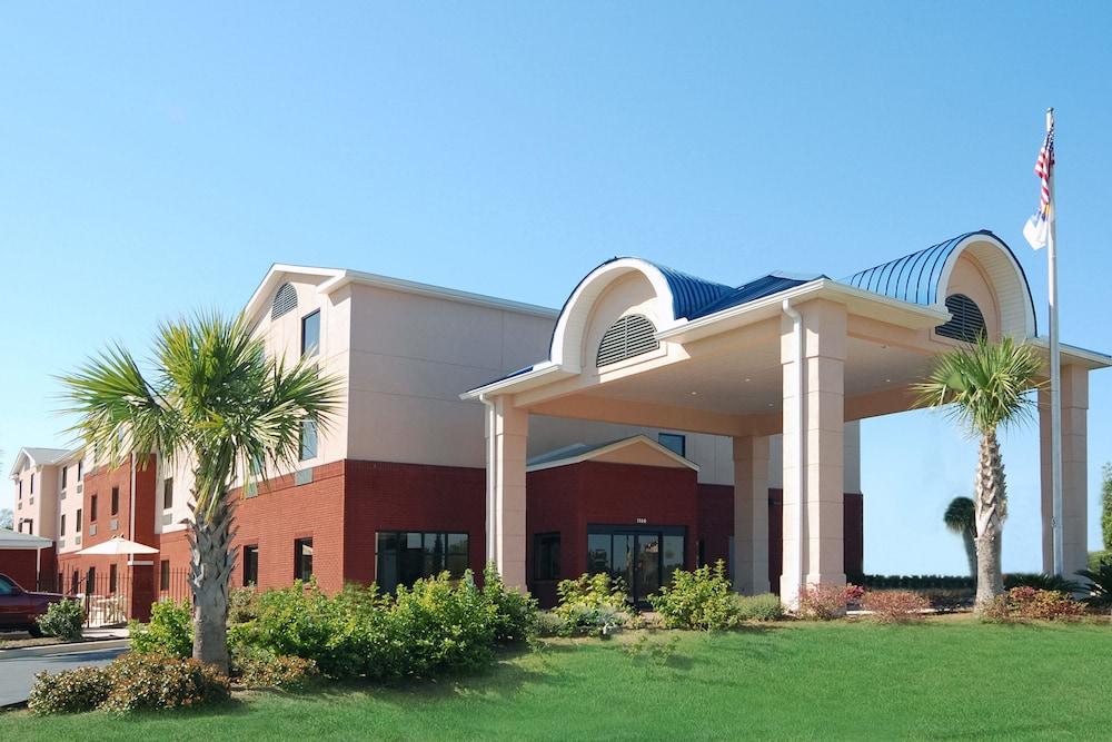 Comfort & I-10 Hotel