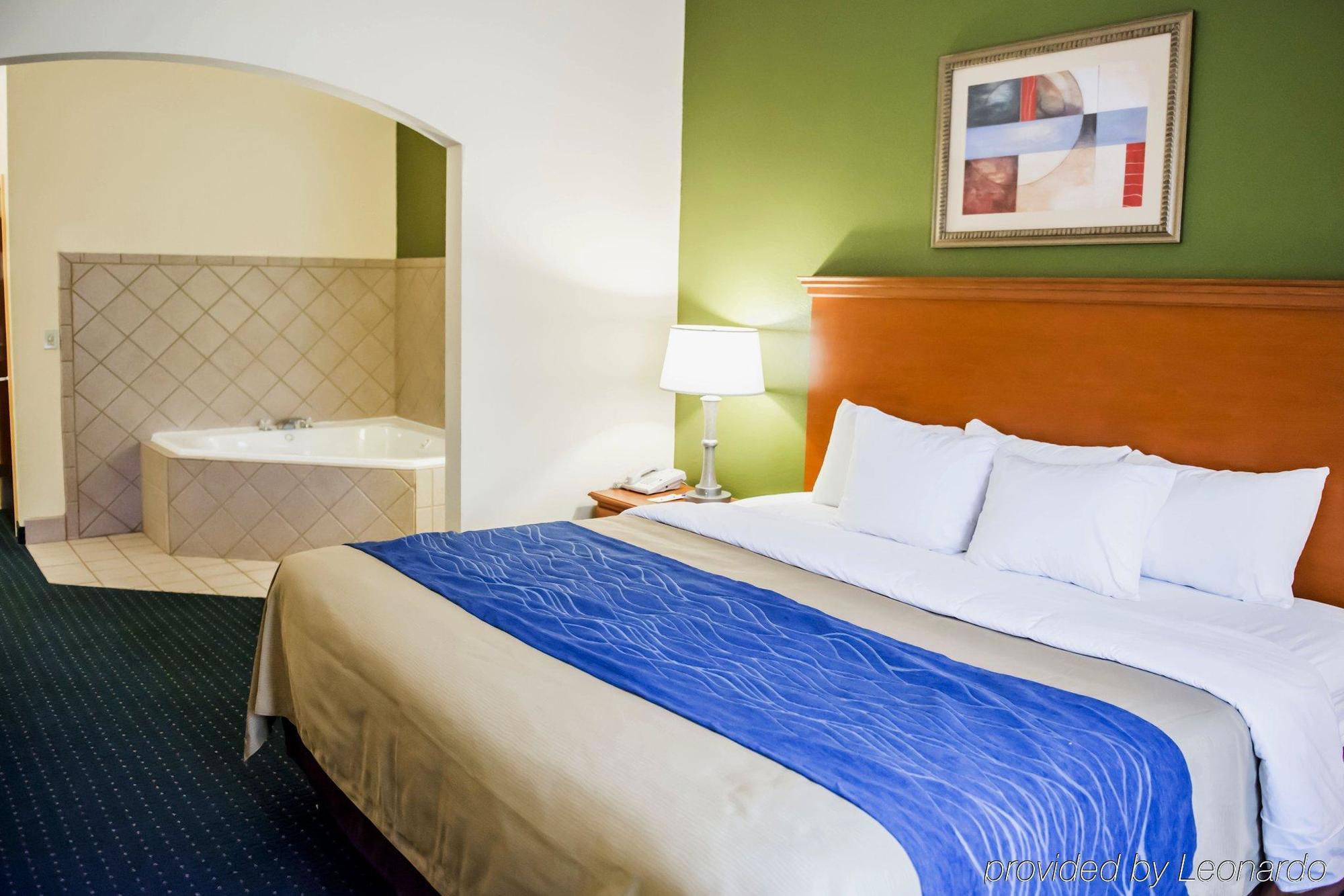 Comfort & I-10 Hotel Chipley