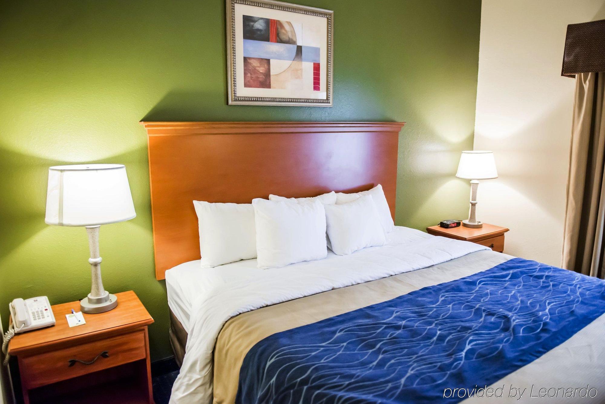 Hotel Comfort & I-10 Chipley