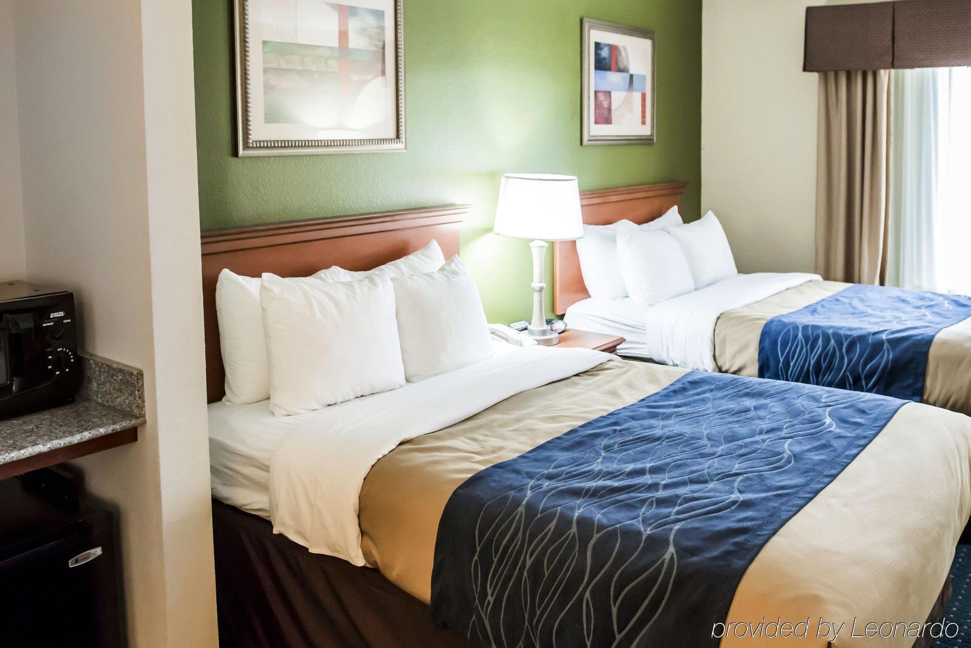 Comfort & I-10 Hotel
