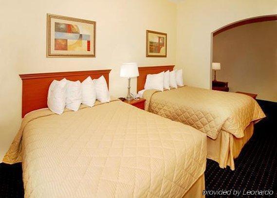 Comfort & I-10 Hotel 3*